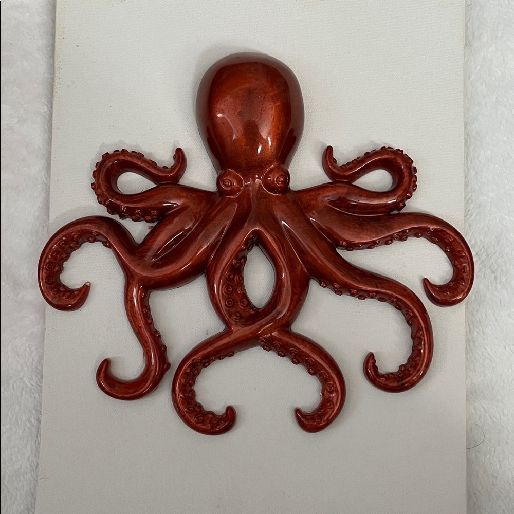 Handmade Resin Octopus Wall Decor 8.46”x 9.44” - Picture 7 of 8